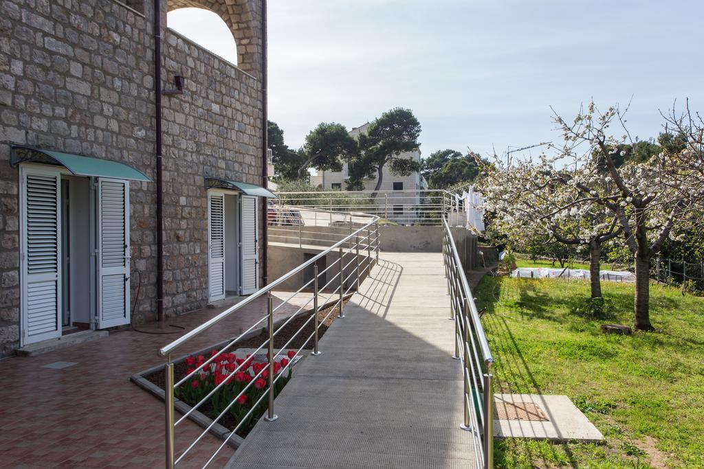Guest House Eight Roses 杜布罗夫尼克 外观 照片