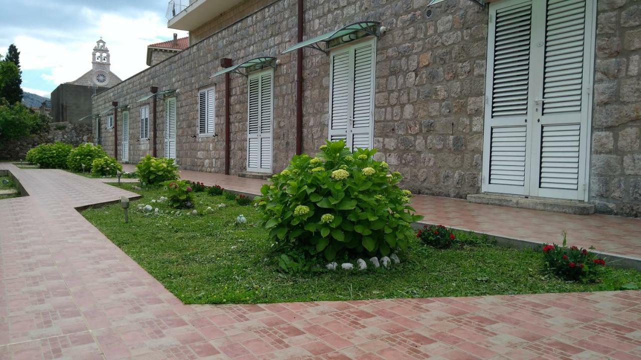 Guest House Eight Roses 杜布罗夫尼克 外观 照片